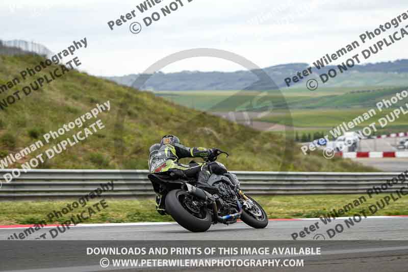 cadwell no limits trackday;cadwell park;cadwell park photographs;cadwell trackday photographs;enduro digital images;event digital images;eventdigitalimages;navarra;no limits trackdays;peter wileman photography;racing digital images;trackday digital images;trackday photos